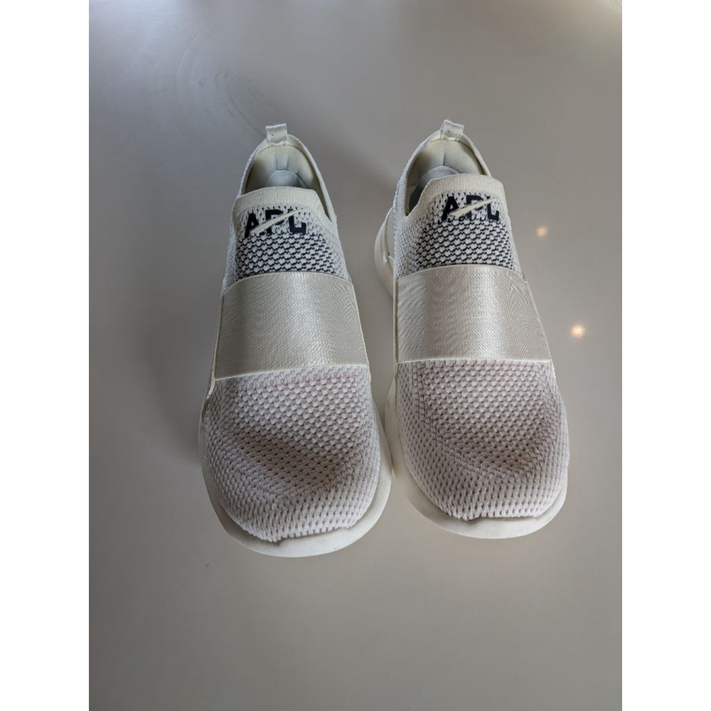 Women's APL Techloom Bliss White Black Athletic Shoes 7.5